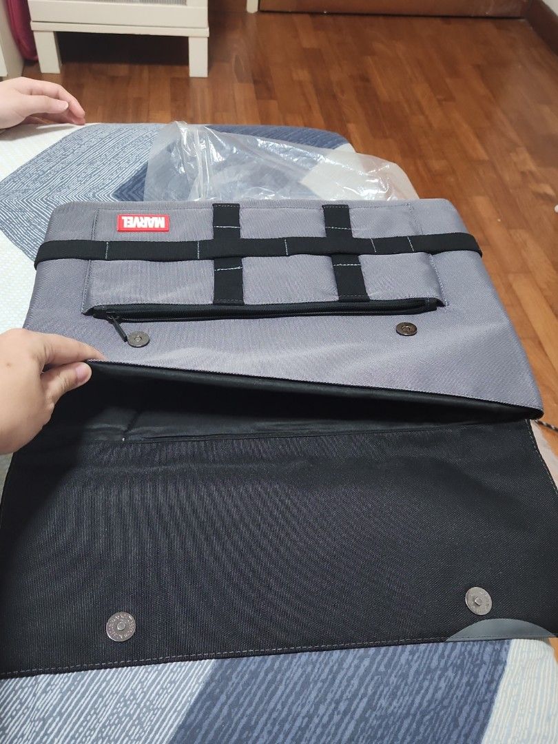 Marvel laptop sleeve shop
