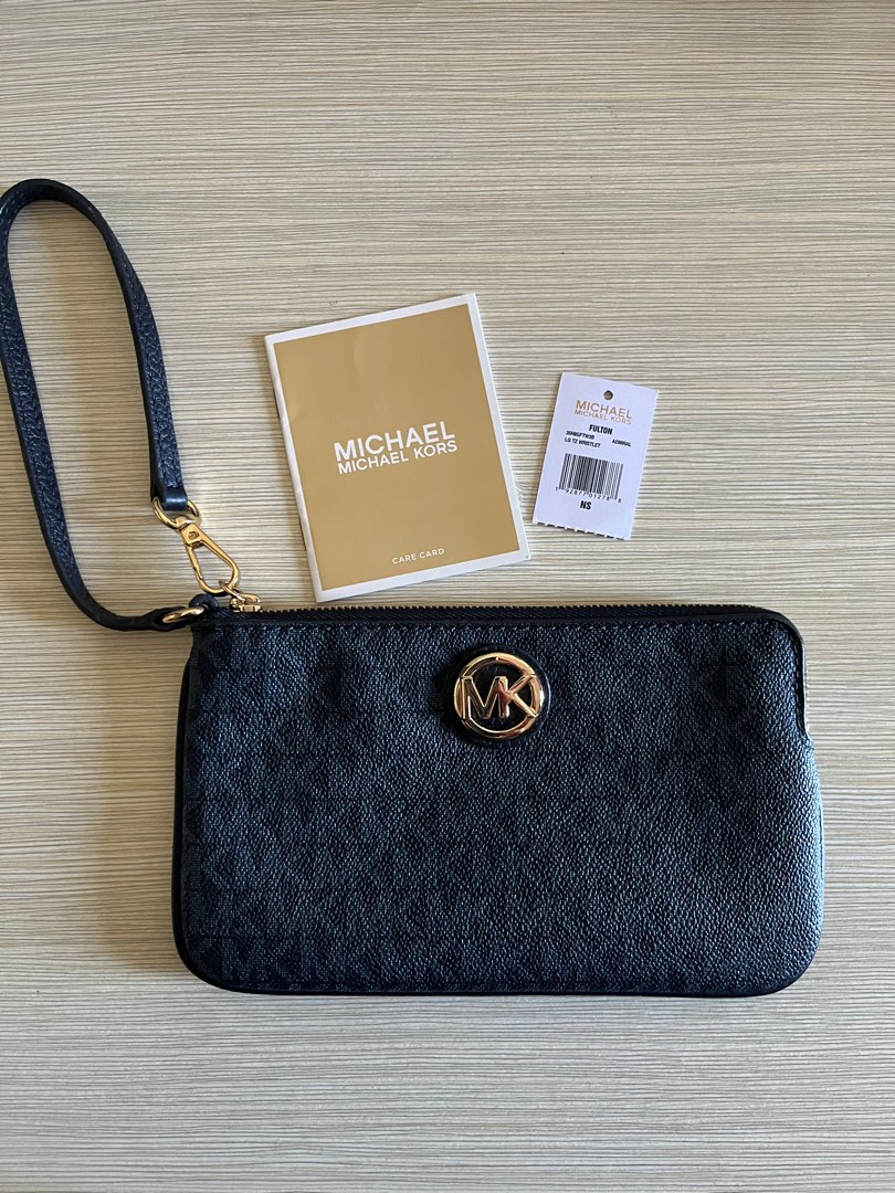 Mk shop fulton wristlet