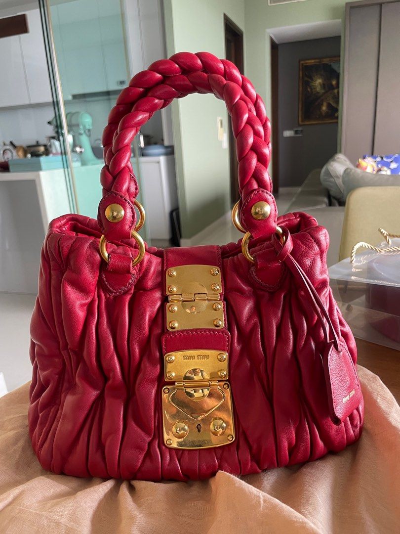 Miu miu best sale classic bag