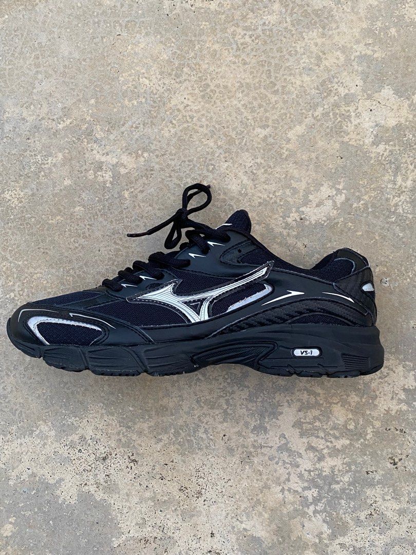 Mizuno Vs 1