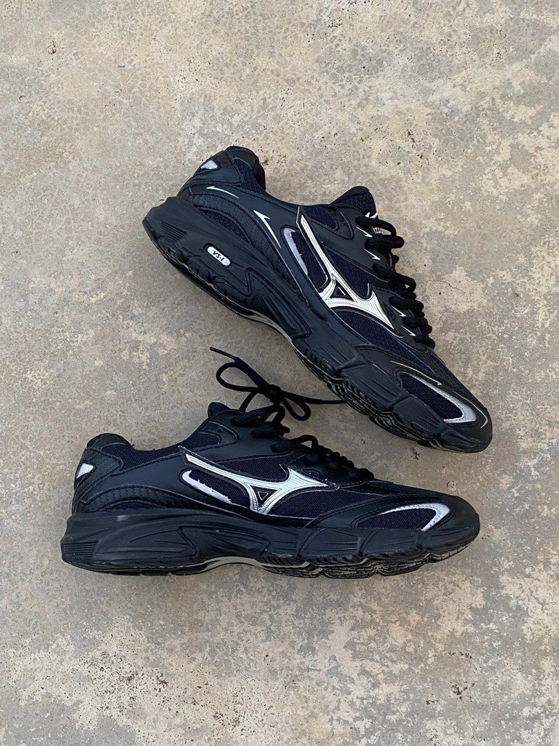 Mizuno Vs 1