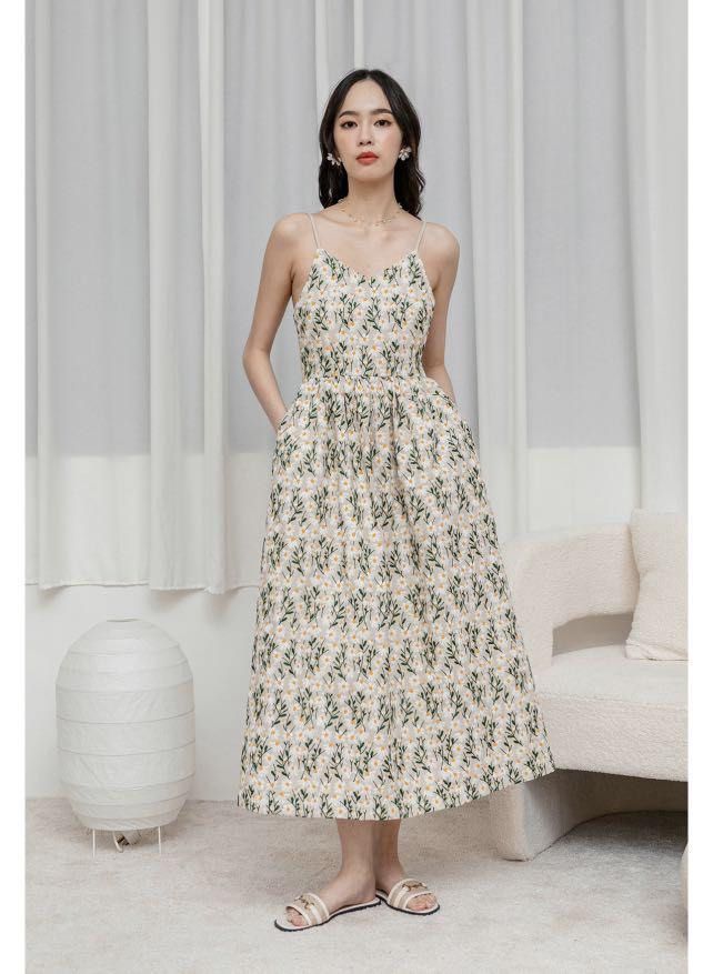 ModParade Aubrey Dress Daisy Dress Women s Fashion Dresses