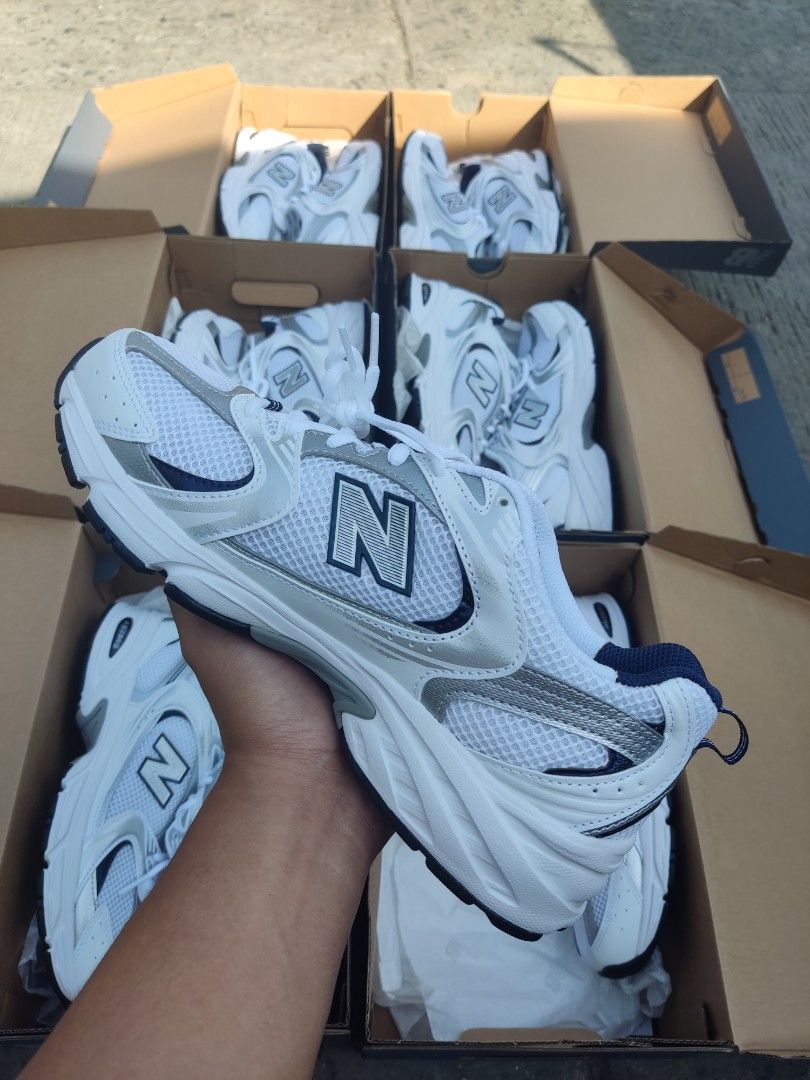 New Balance 530 White Silver Navy