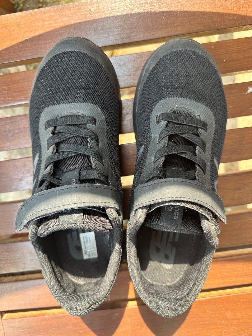 New balance 5v2 top