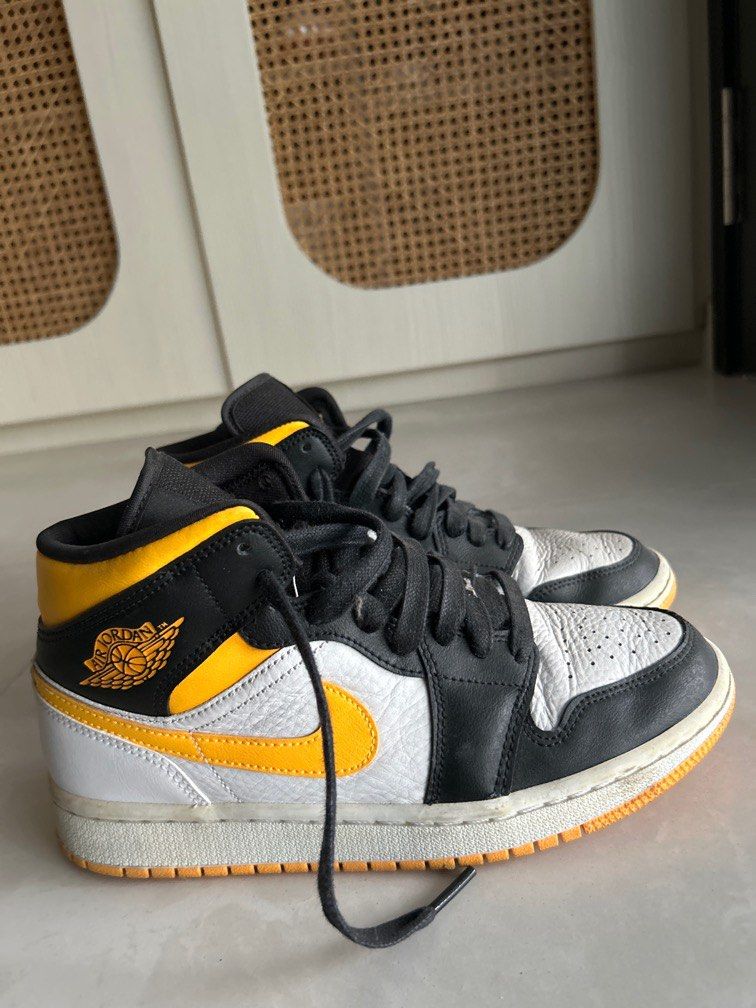Nike Air Jordan 1 Laser Orange