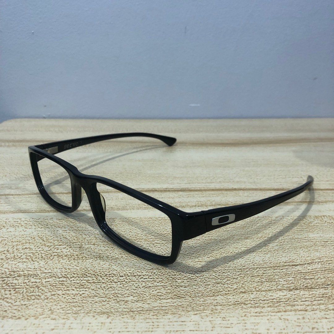 Oakley 2025 servo xl