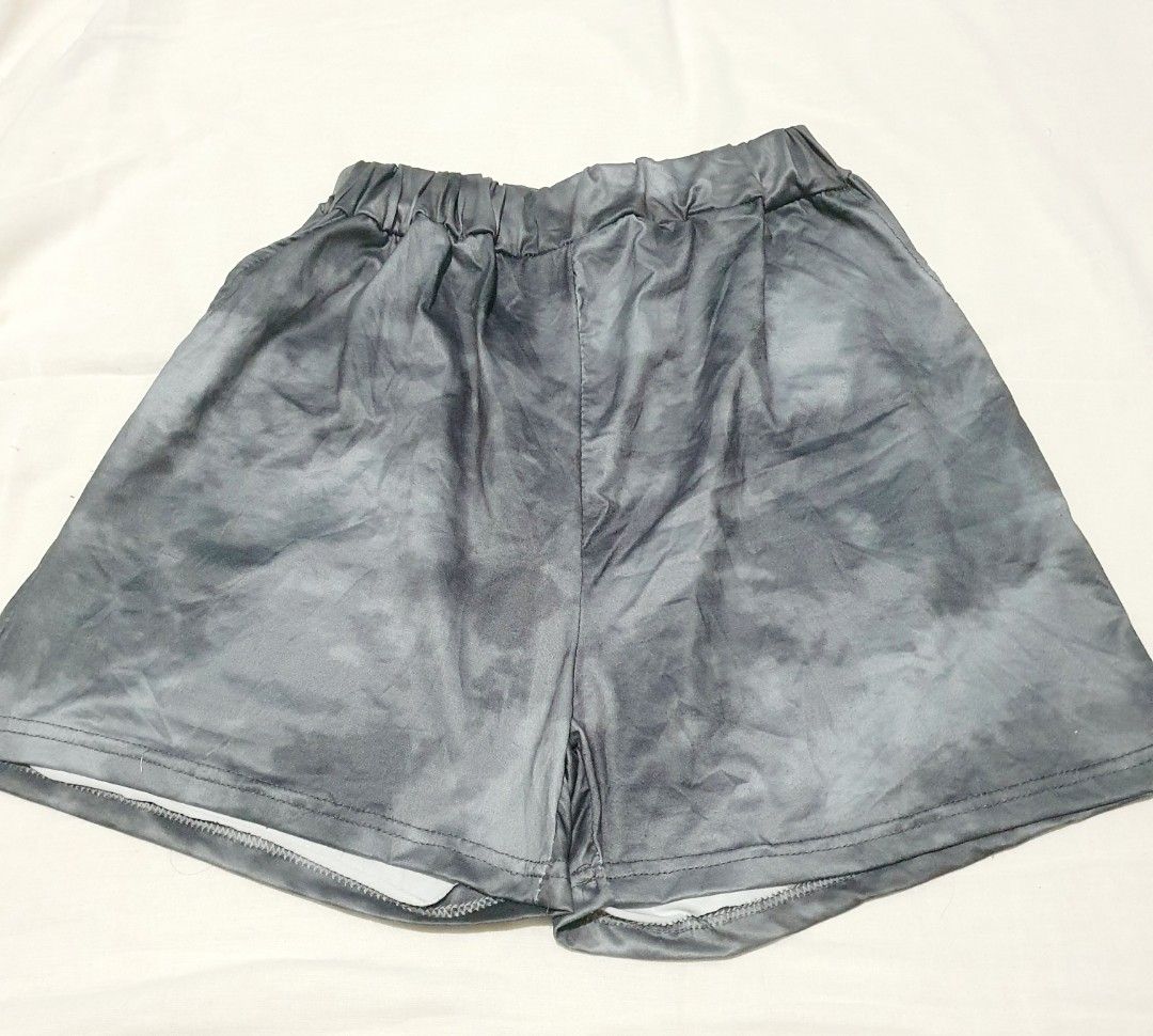 Oversized Terno set for women (new) (Category: Sets or Coordinates) located in Las Pinas. Submitted by cherry_luvs_dresses (Listing ID 1282743644, Image 3). Description: brand new bought in quatar bought but never used large size.