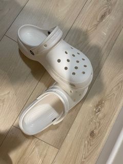 White crocs discount womens size 7