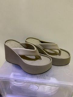 （分類：）位於 。 由 selldontthrow 提交（商品編號 1282704990，圖片 1）。簡介： 。