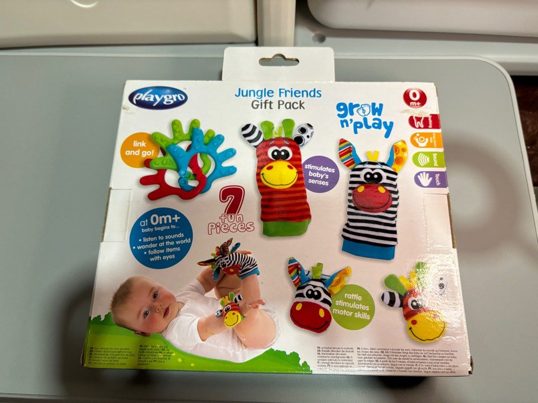 Playgro jungle wrist rattle shop and foot finder set