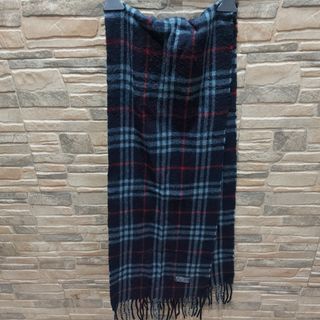 Pre loved burberrys lambswool shawl