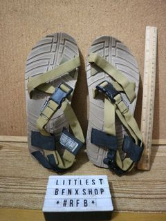 preloved sandugo sandals s10