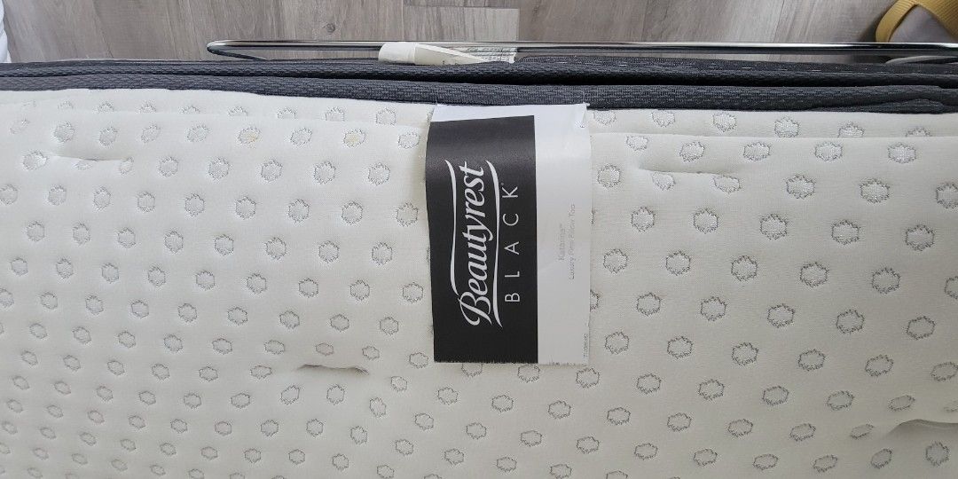 Beautyrest black katarina sales queen