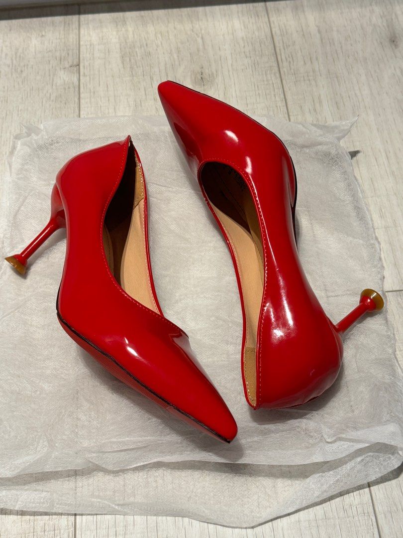 Red heel clearance