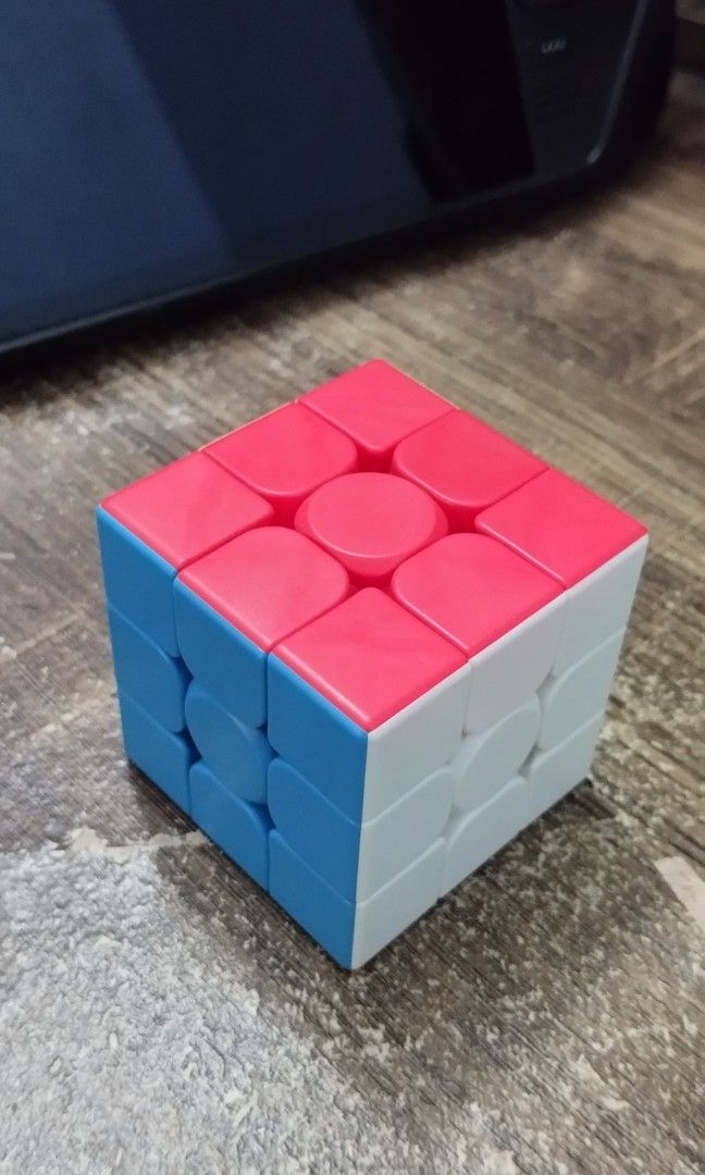Rubic cube (Category: Board Games & Puzzles) located in Pasir Puteh. Submitted by ashredhex (Listing ID 1282697744, Image 1). Description: Rubic cube ★Selling because rarely play ★Quality material and feel smooth.
