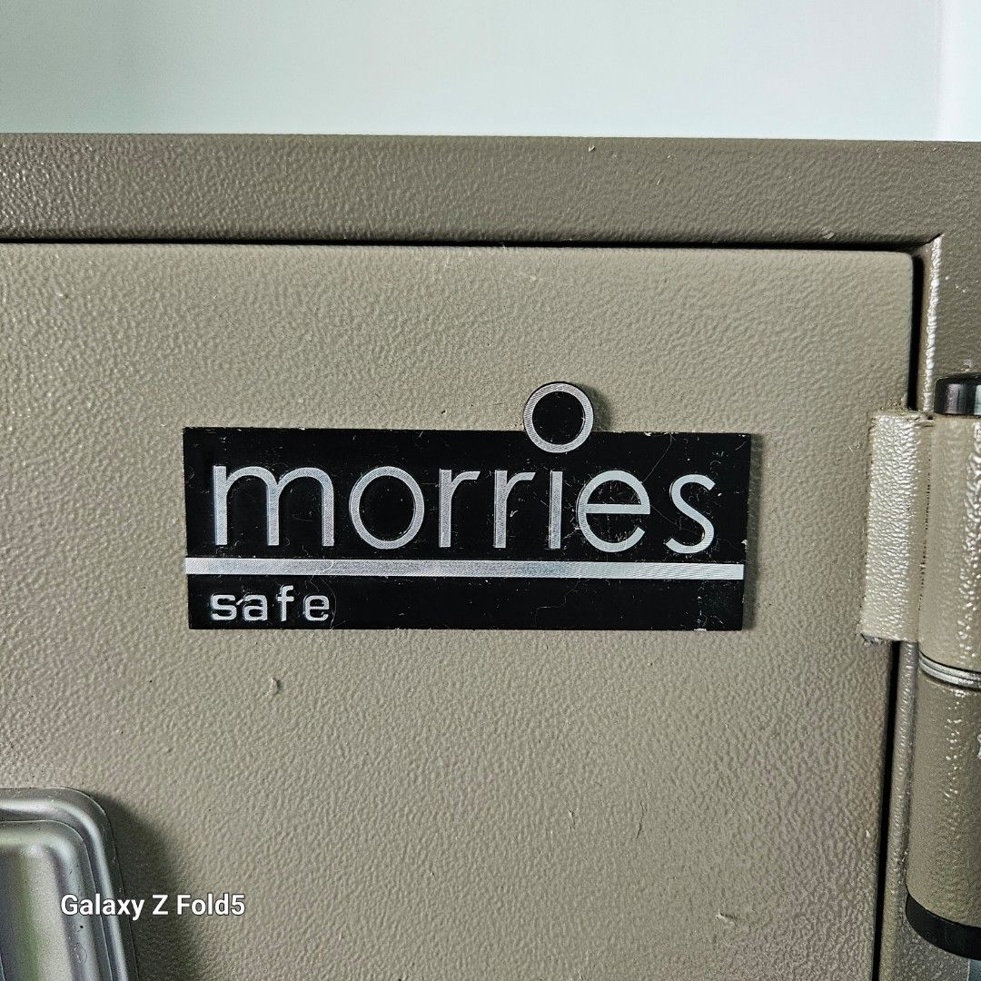 Safe Box64885060813826112
