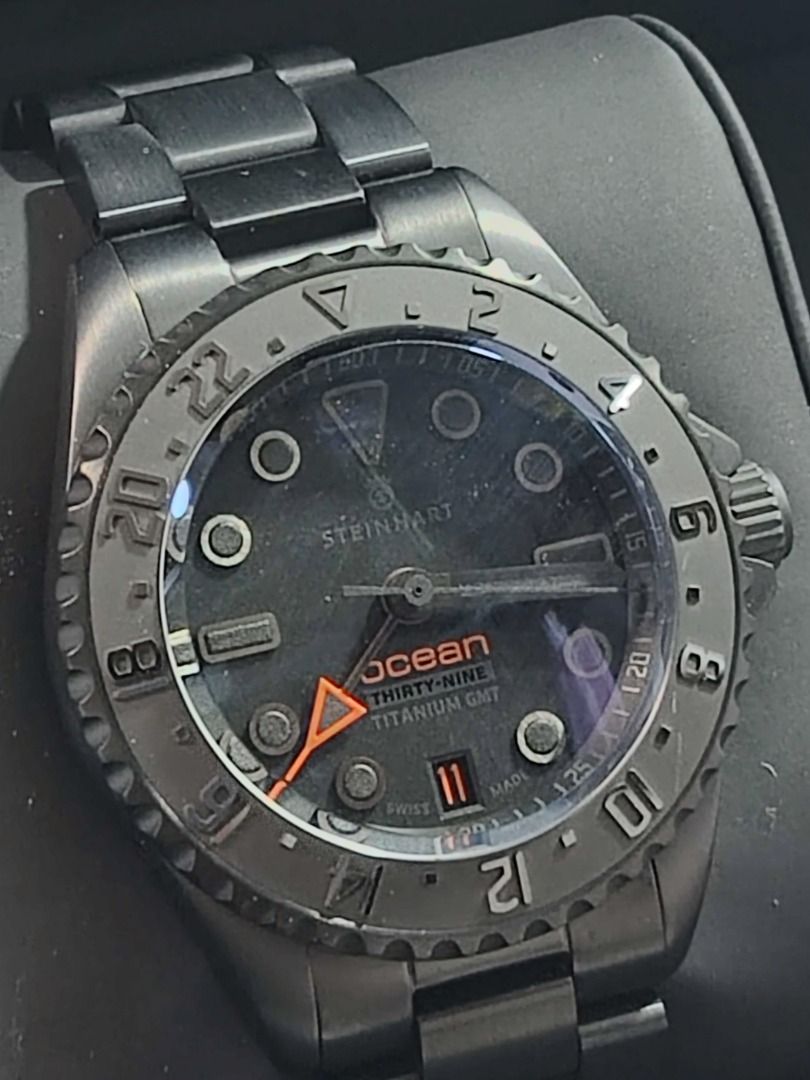 Steinhart Ocean 39 Titanium GMT Phantom orange color