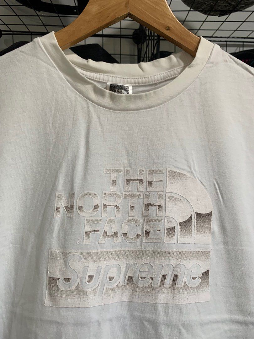 Supreme tnf outlet metallic tee