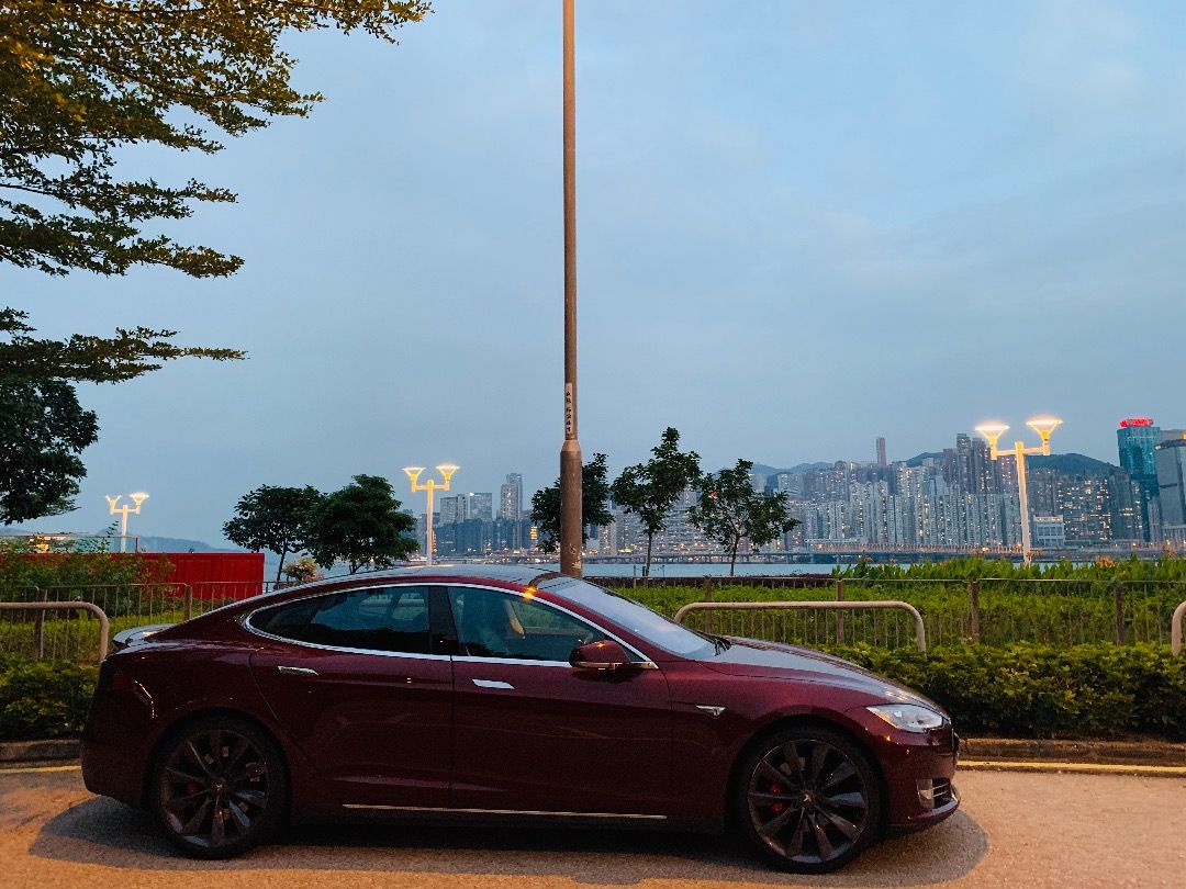 Tesla model shop s p85 plus