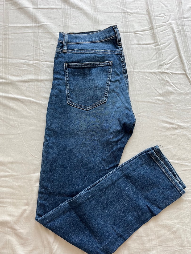 Cigarette jeans uniqlo hotsell