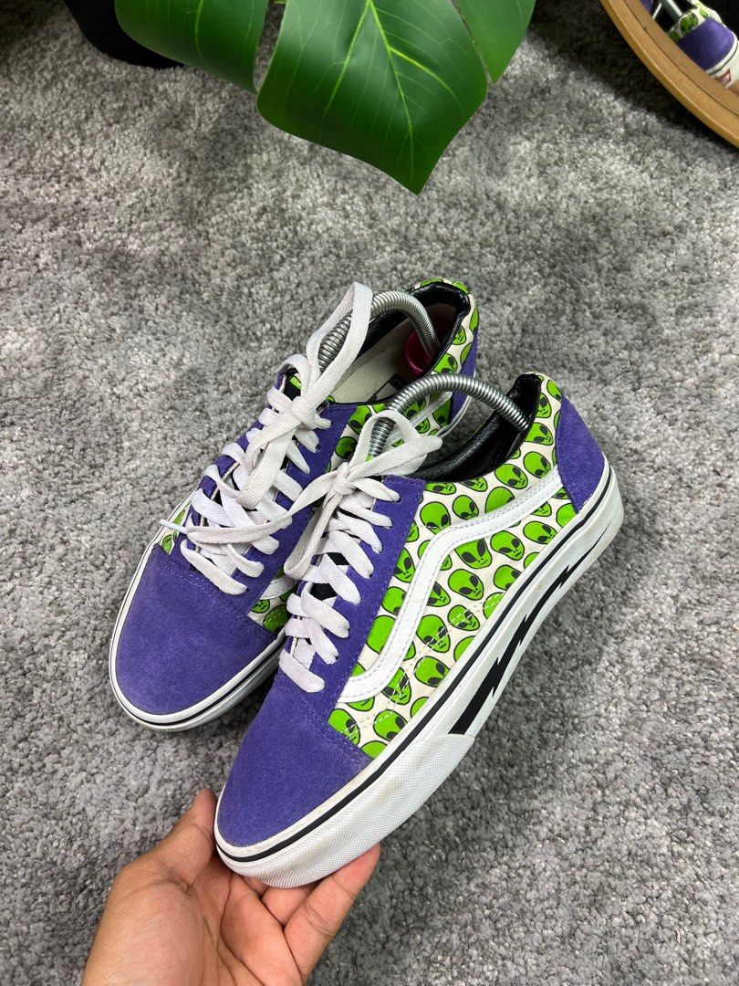 Custom store purple vans