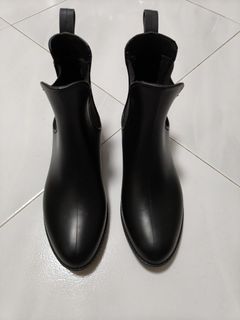 Cheap water top boots