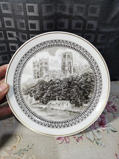 (Category: ) located in . Submitted by queenlyne_vintage_rare_finds (Listing ID 1282747089, Image 1). Description: .