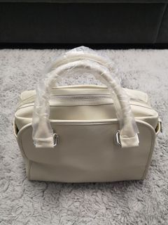 White leather hand bag