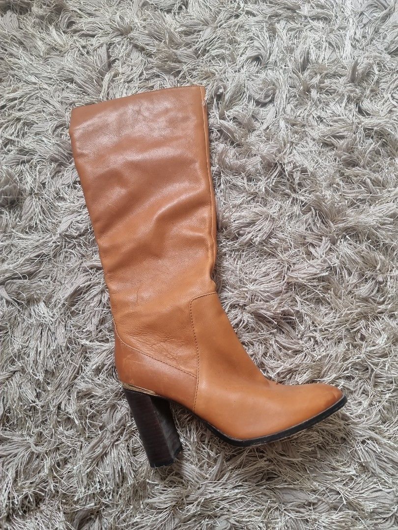 Zalora boots 2025