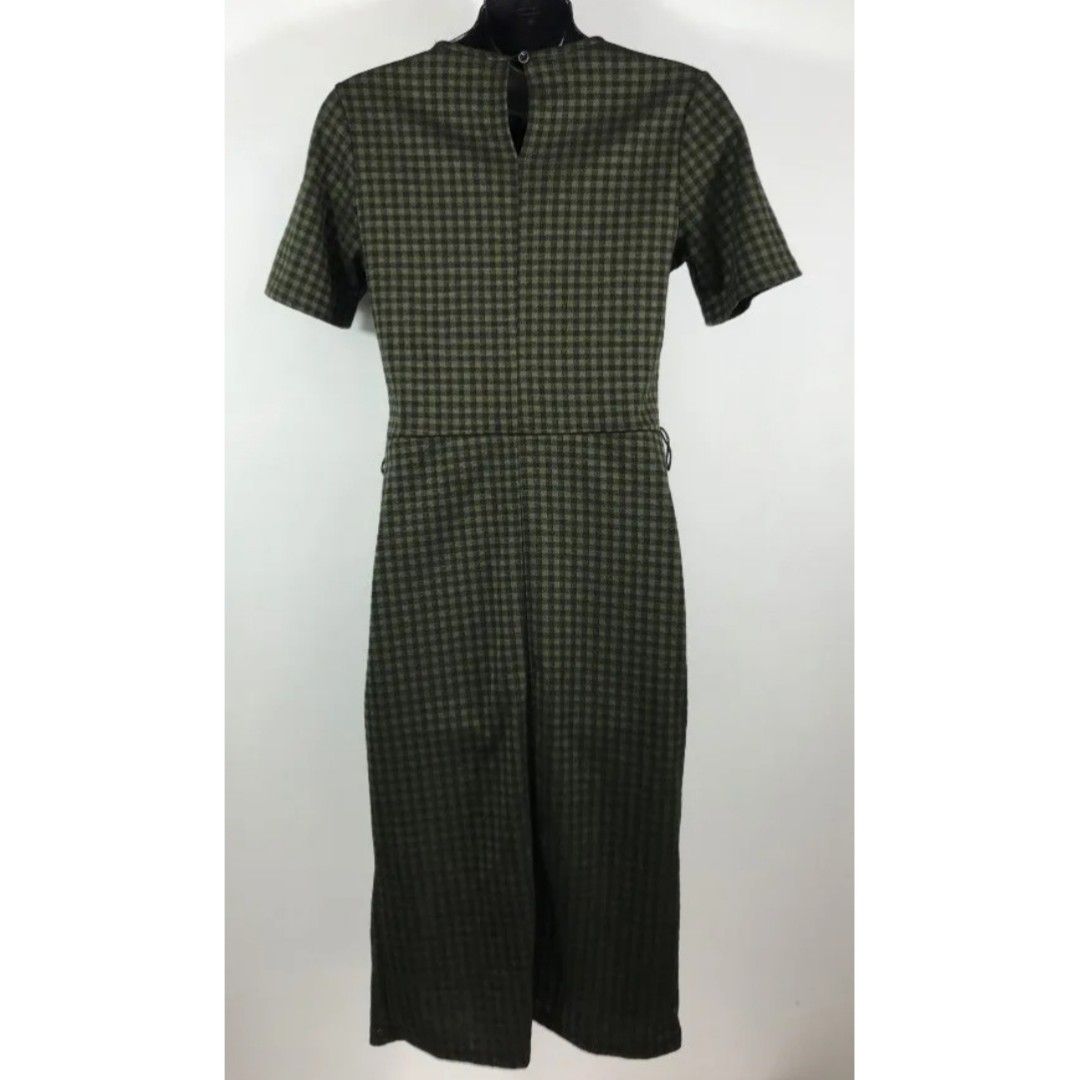 ZARA Black & Green Gingham Dress (Category: Dresses) located in San Fernando. Submitted by absiti (Listing ID 1282735935, Image 3). Description: AUTHENTIC ZARA Black & Green Gingham Checkered Short Sleeve Dress with Slit and Belt Size: Small.