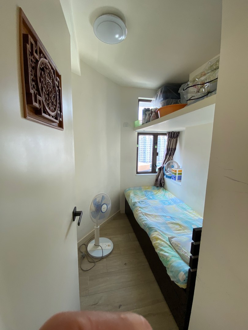 Flat for sale at mid to high level of Block 43, Heng Fa Chuen, no commission required63437654238337114