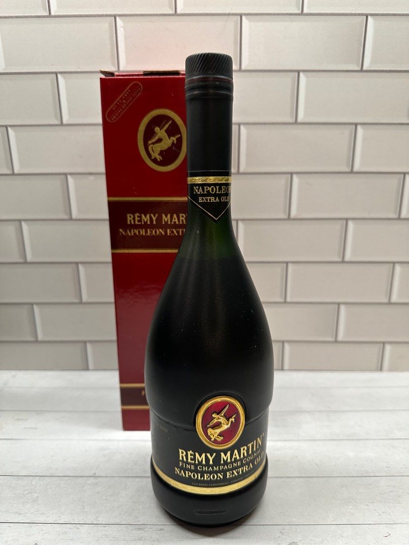 90年代人頭馬紅寶石拿破崙Remy Martin Napoleon Extra Old 700ml