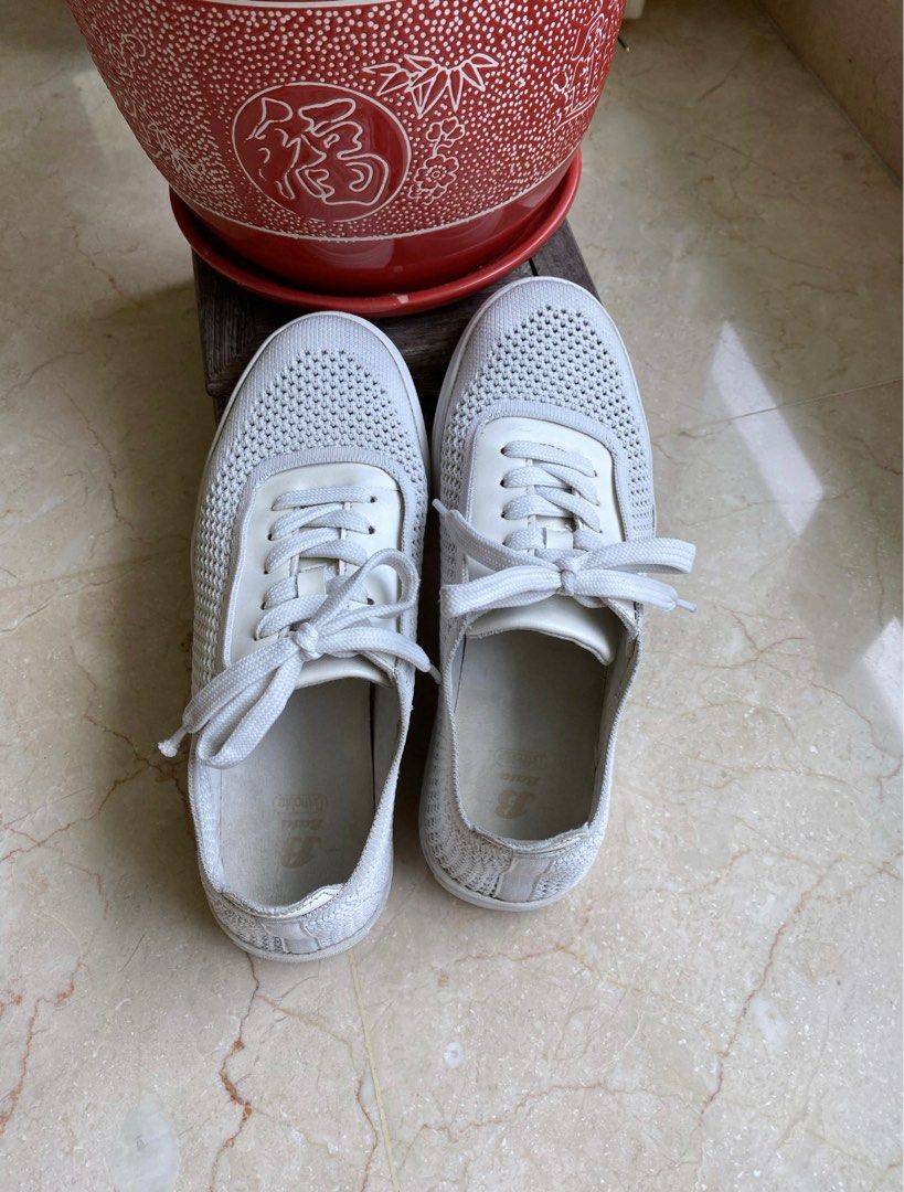 White shoes size 7 online