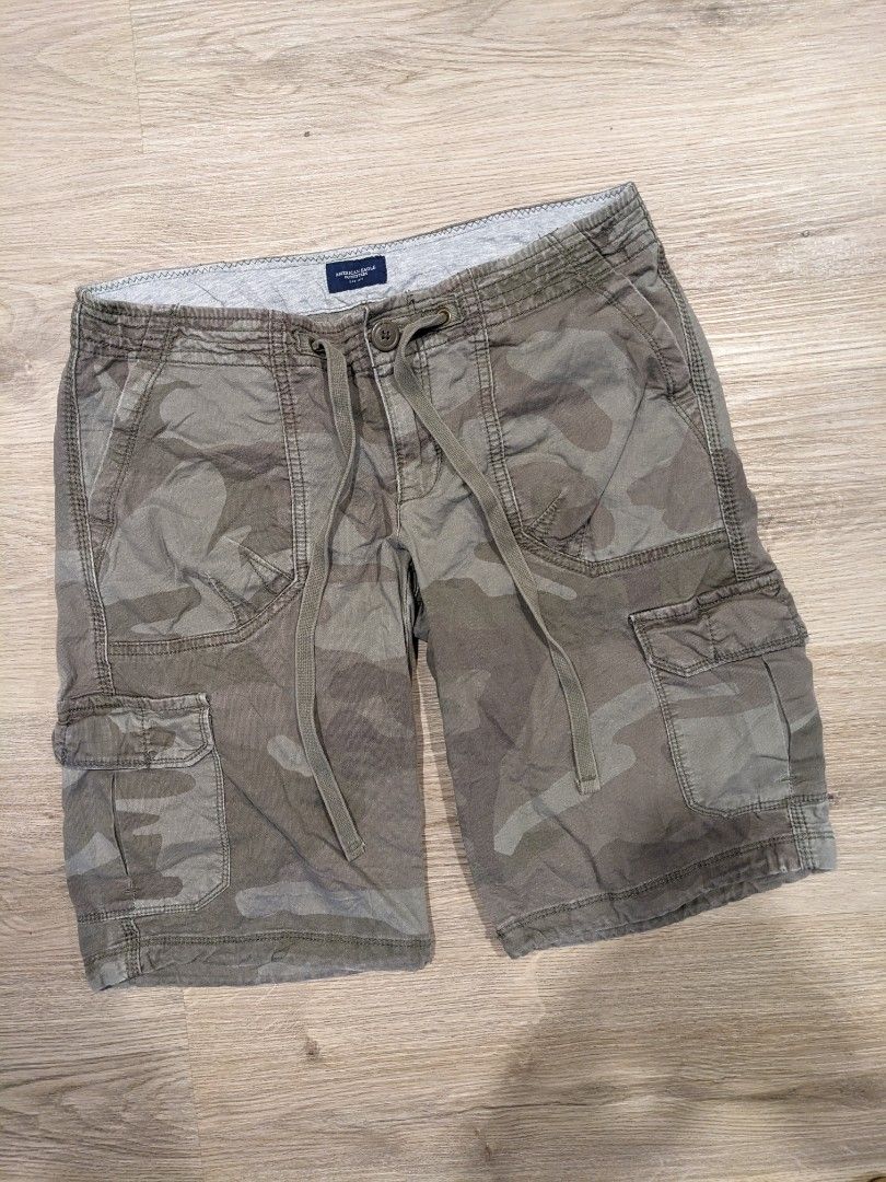 American eagle outfitters discount mens camo cargo shorts
