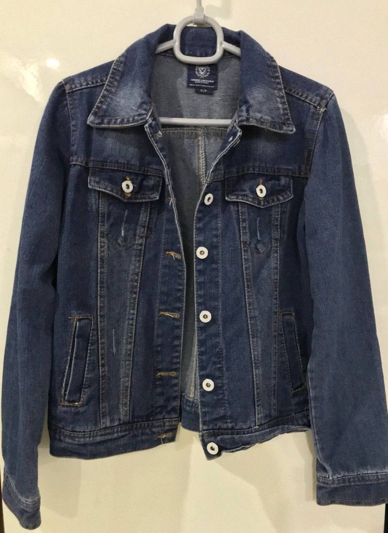 American Eagle Outfitters Denim Jacket Women s Fashion Coats Jackets and Outerwear on Carousell