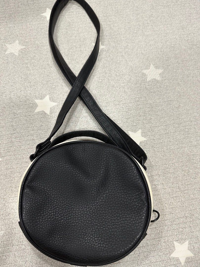 Puma round hotsell bag