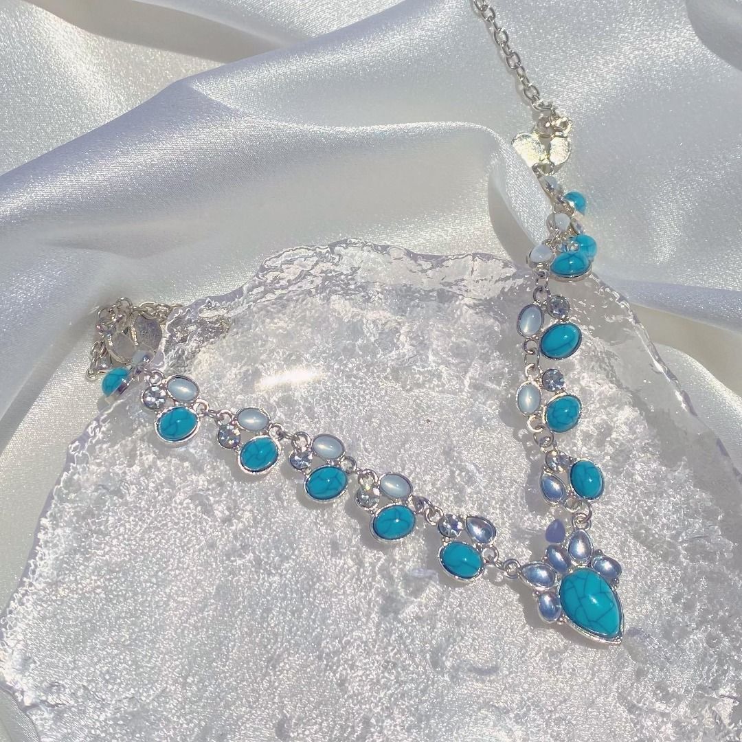 Girls beaded necklace store