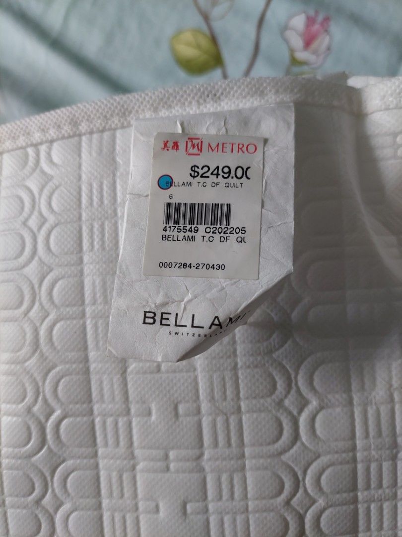 Bellami tencel downfeel single quilt (Category: Bedding & Towels) located in Singapore. Submitted by chris196 (Listing ID 1276189800, Image 3). Description: Brand new still in packing zipped up. Bellami Tencel downfeel quilt. Soft n light. It keeps warm n yet not overly hot as it adjust to your body temperature. Bought a wrong size so selling this. Takashimaya and Tangs are selling at $199.20 (promotional price Feb 2026). Cash and carry at $140 (