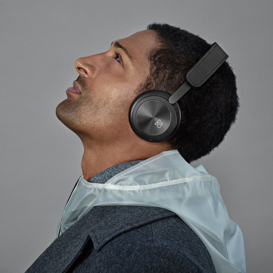 B O BEOPLAY H8I Black Headphones HULBOT edition Audio