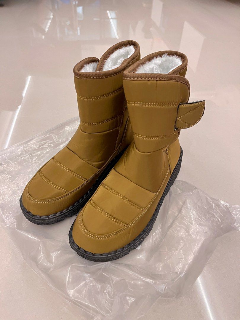 Gold discount winter boots