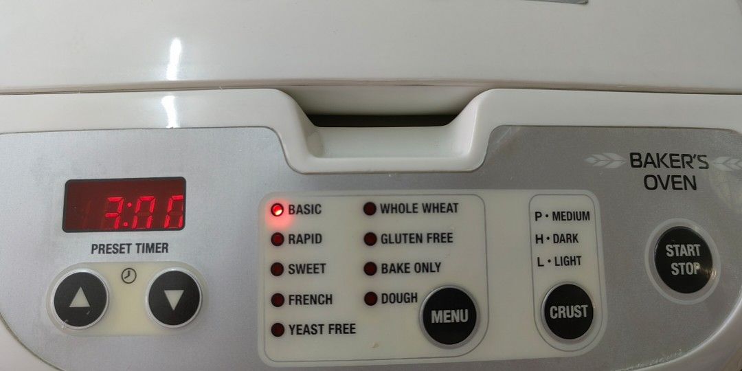 Breville Bakers Oven BBM100 Breadmaker TV Home Appliances