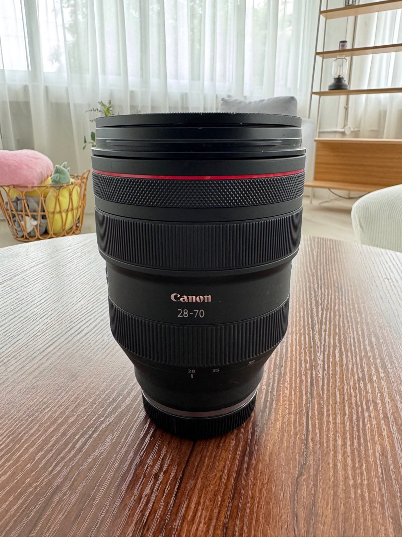 Canon RF 28-70 f2L, Photography, Lens & Kits on Carousell