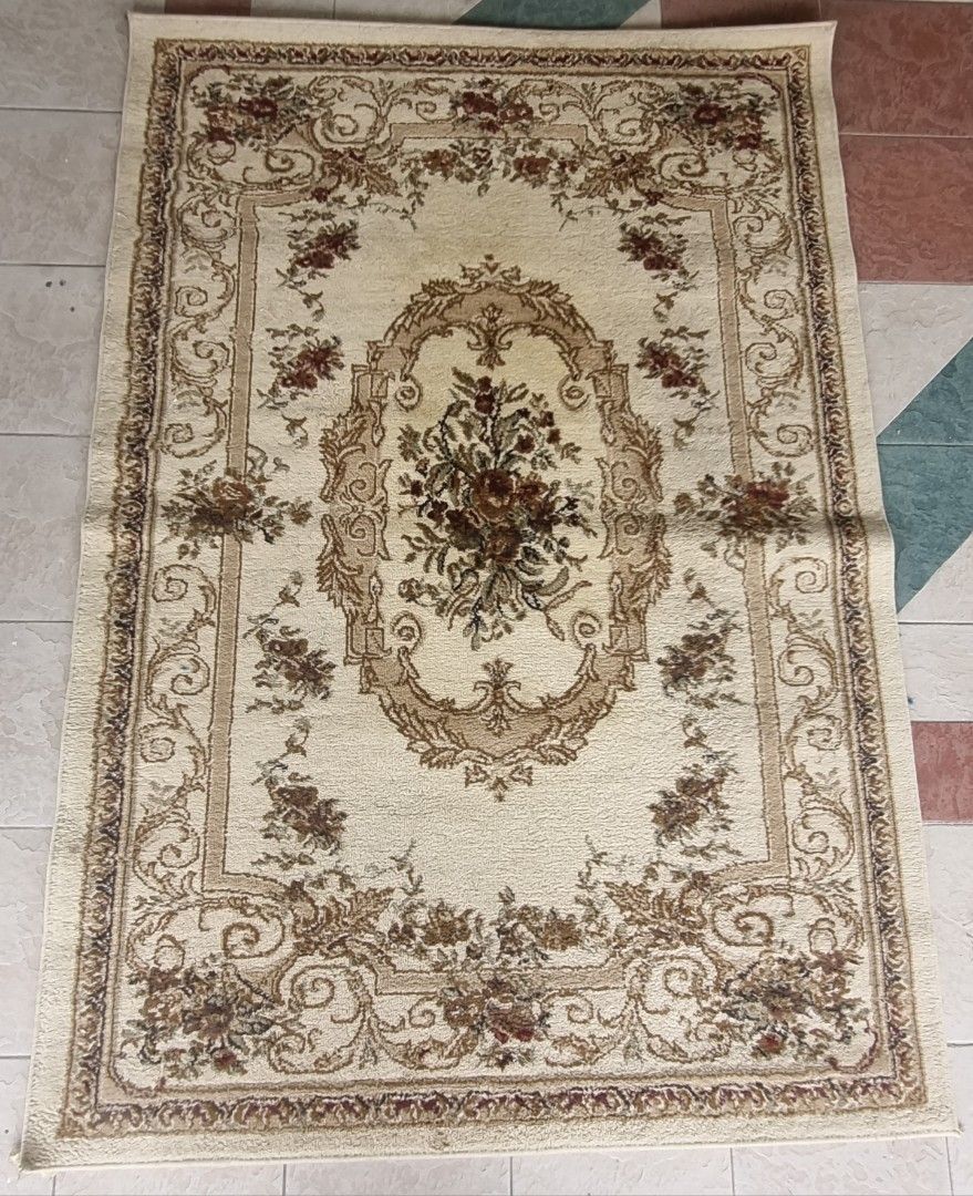Carpet439478159472732160