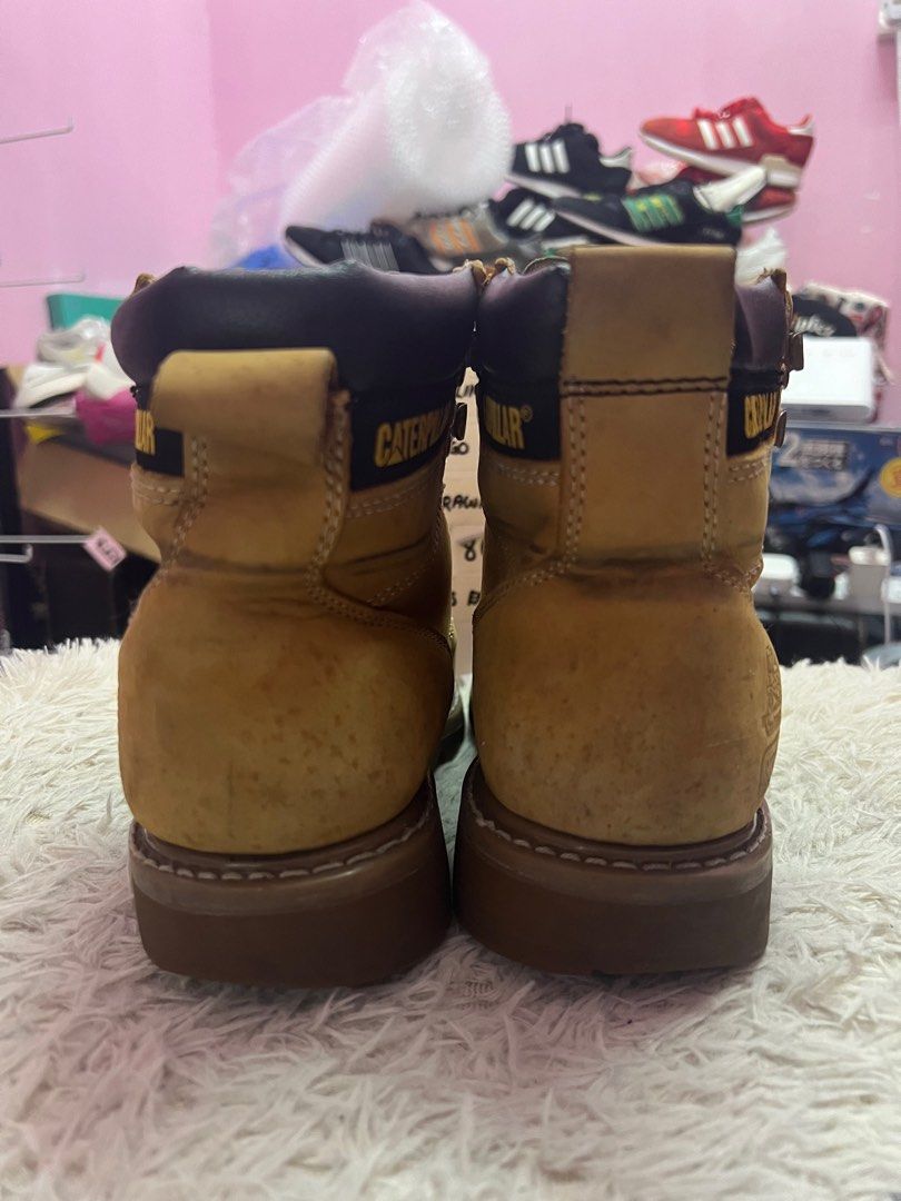 Caterpillar raw outlet boots