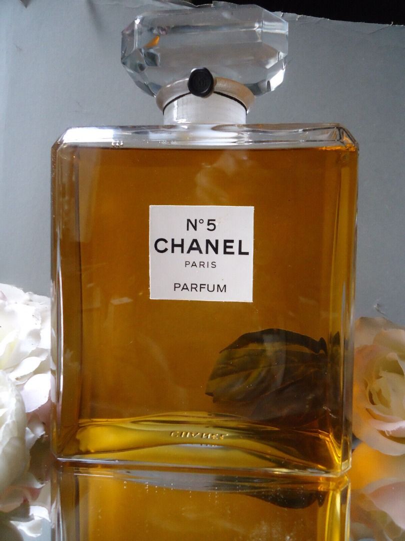 Vintage chanel no hotsell 5 perfume bottle