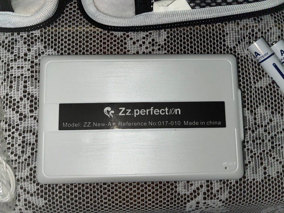 Chinese EDictionary O Levels A levels PSLE Zz.NewA+, Hobbies & Toys, Stationery & Craft