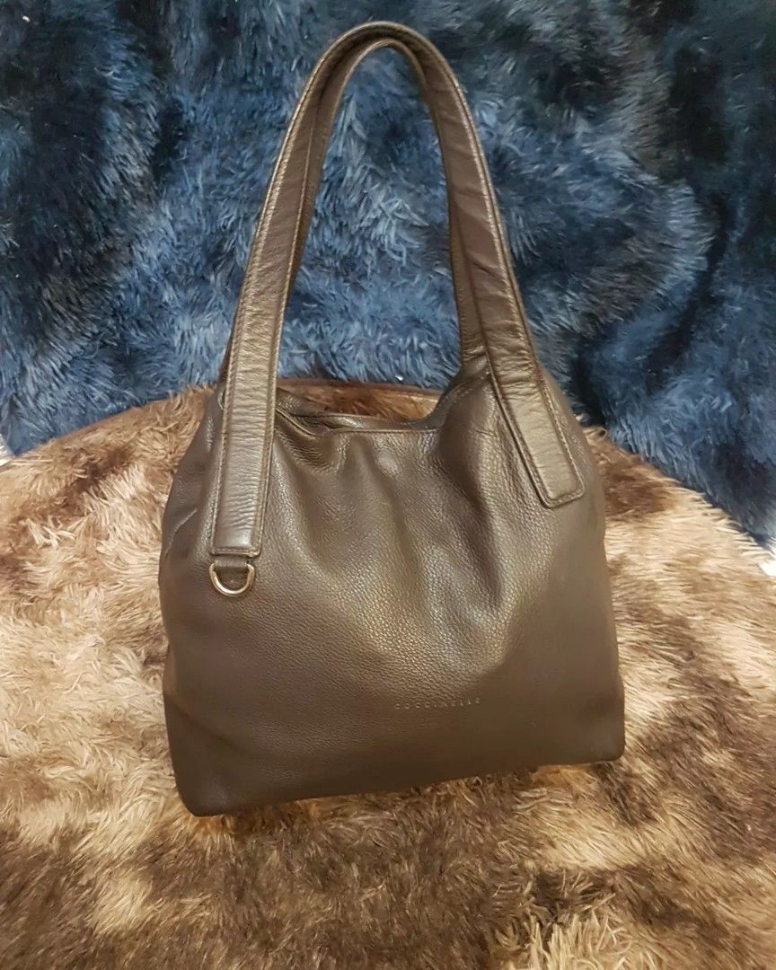 Coccinelle mila hobo best sale bag