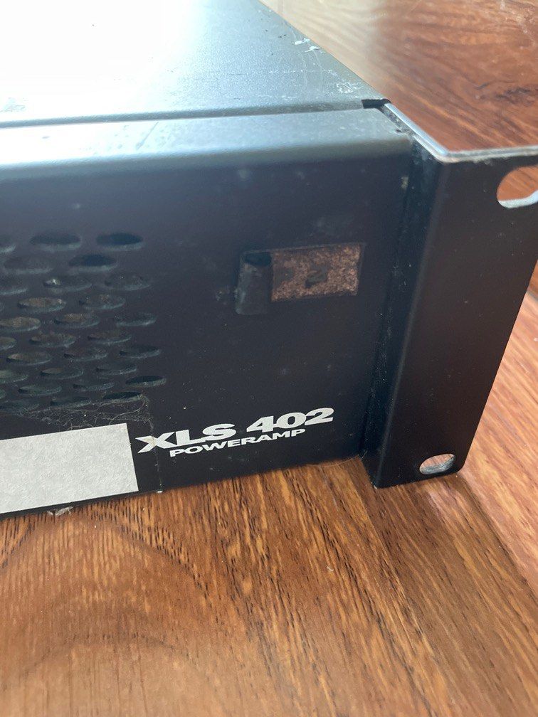 Crown XlS 402 Power Amp, 音響器材, Soundbar、揚聲器、藍牙喇叭、耳擴 Carousell