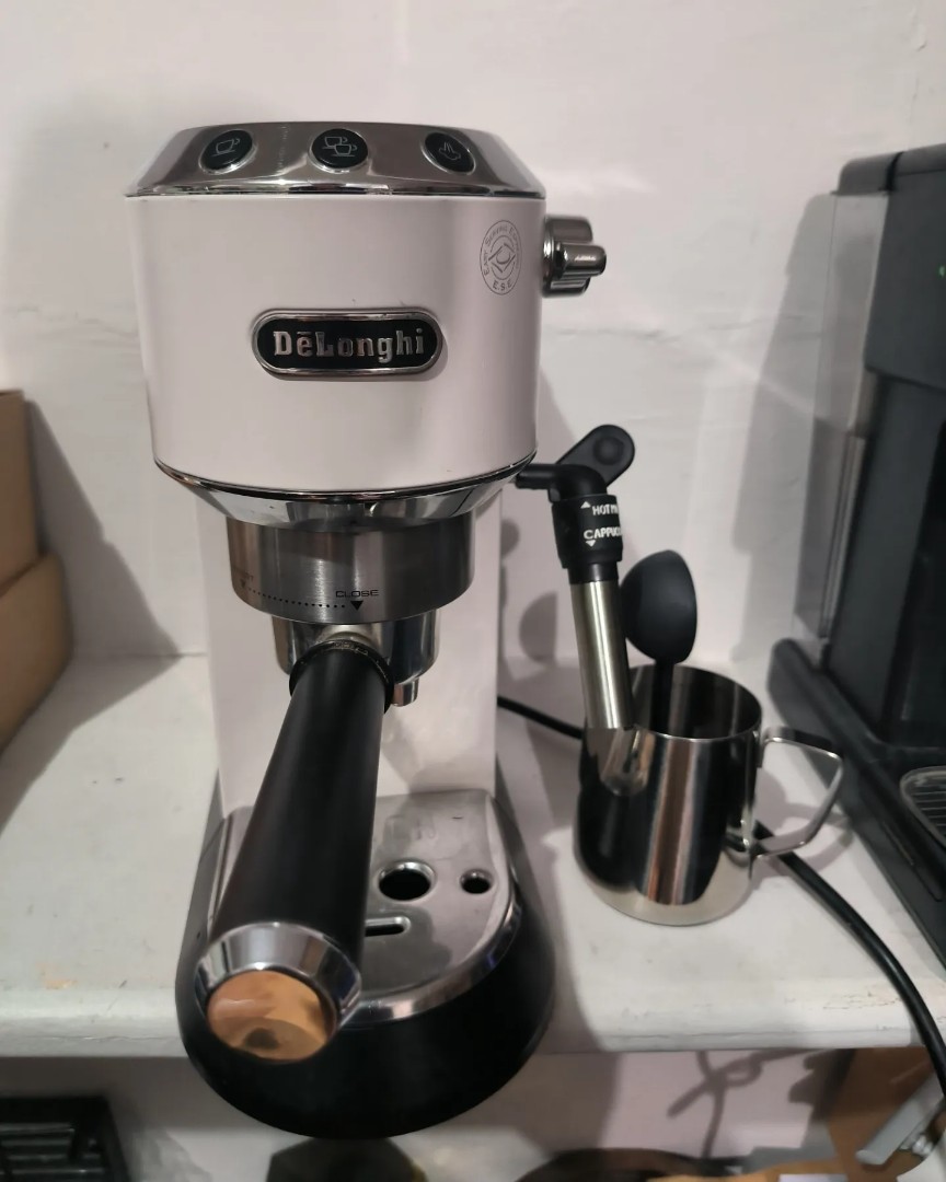 Delonghi dedica, TV & Home Appliances, Kitchen Appliances, Coffee ...