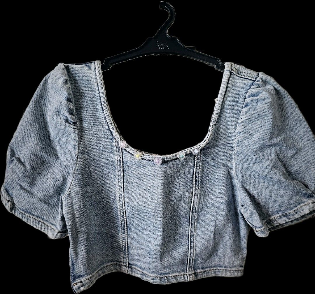 Denim Crop Top (Category: Others Tops) located in Manila. Submitted by everythingbelow150 (Listing ID 1276152241, Image 1). Description: .